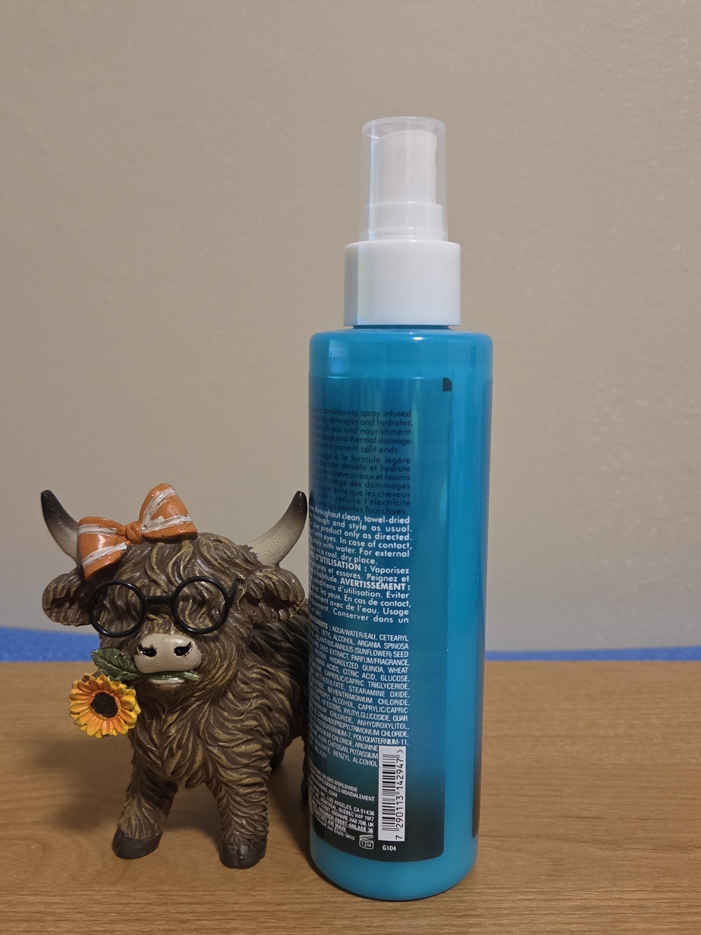 Moroccanoil Hydrating All-In-One Leave-In Conditioner Spray - Blue - Picture 3 of 3
